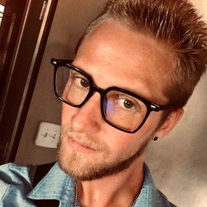 Meet your Posher, Blake!!